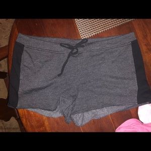 Fabletics Short shorts